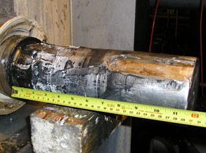 Worn shaft resulting in a very short service life Worn shaft resulting in a very short service life