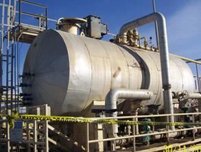 Desalter with several pitted areas in the lower half of the vessel Desalter with several pitted areas in the lower half of the vessel